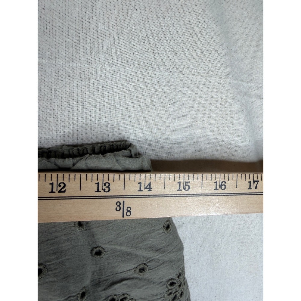 American Eagle Eyelet/Ruffle‎ Detail Off Shoulder Crop Top size Medium Green - Picture 6 of 7